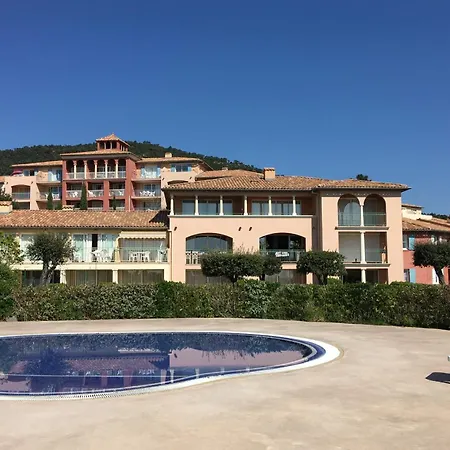 With Pool And Beautiful View * Roquebrune-sur Argens