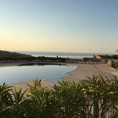 With Pool And Beautiful View * Roquebrune-sur-Argens